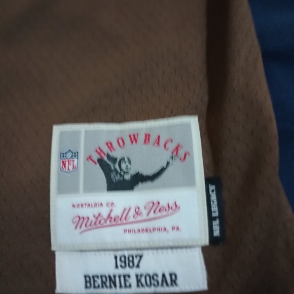 Autographed Bernie Kosar jersey - Picture 4 of 4